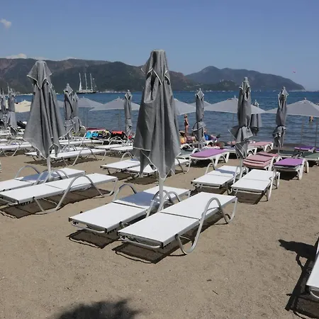 Geo Hotel